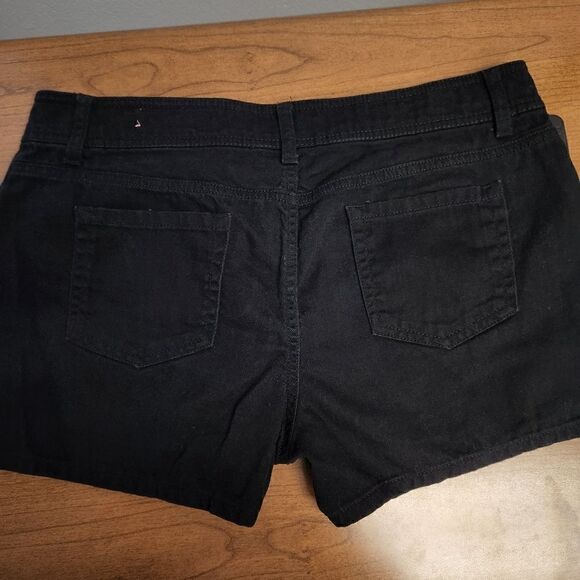 SO black denim shorts size 15. Measures approx 34 waist, 3 inseam and 10 rise. - Picture 5 of 5